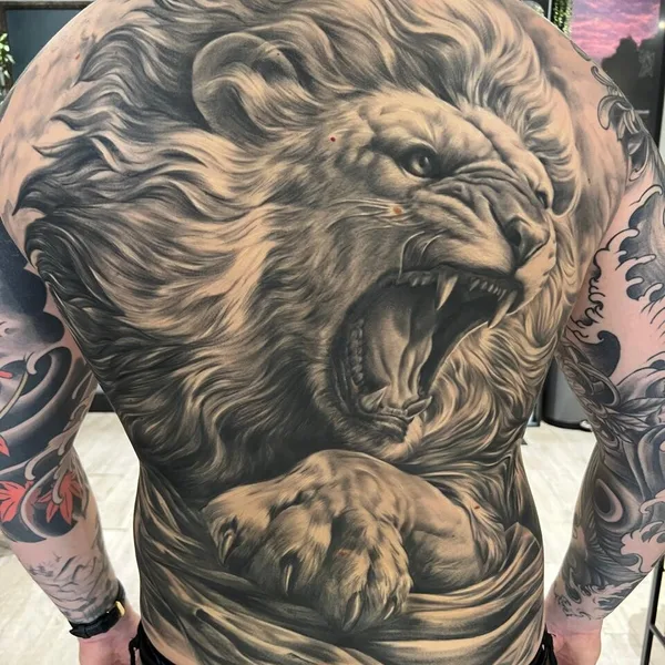 Dotwork tattoo by Silvia Kereki