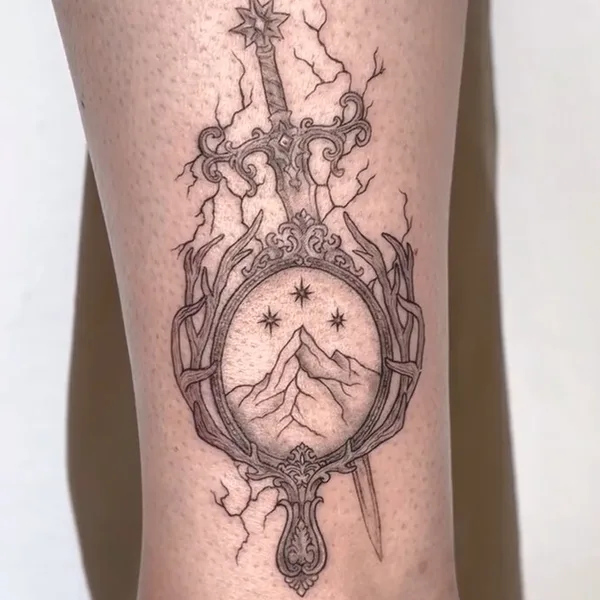 Fine Line tattoo by Becci | Eisvogel Tattoo in Stuttgart
