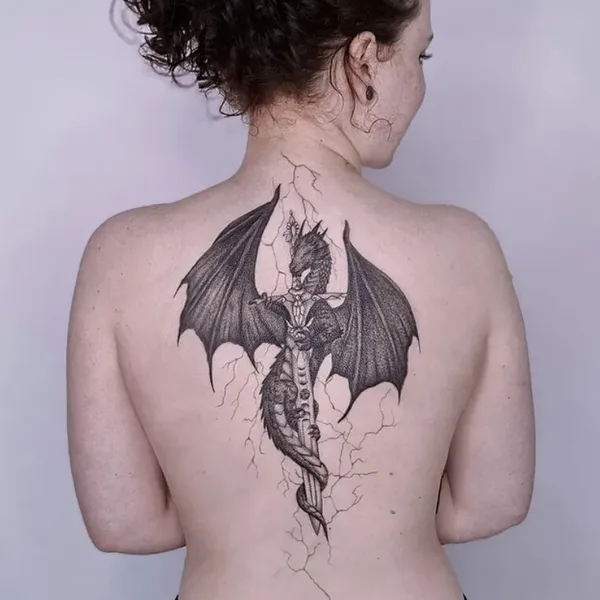 Fine Line tattoo by Becci | Eisvogel Tattoo in Stuttgart