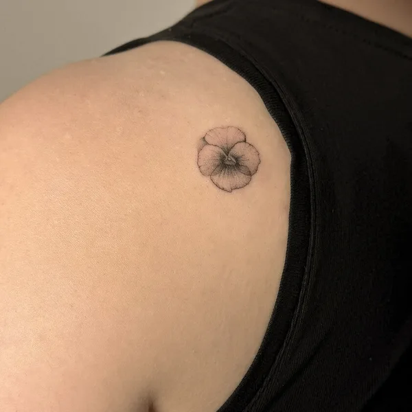 Graphic tattoo by Nika Taratuta in Haifa