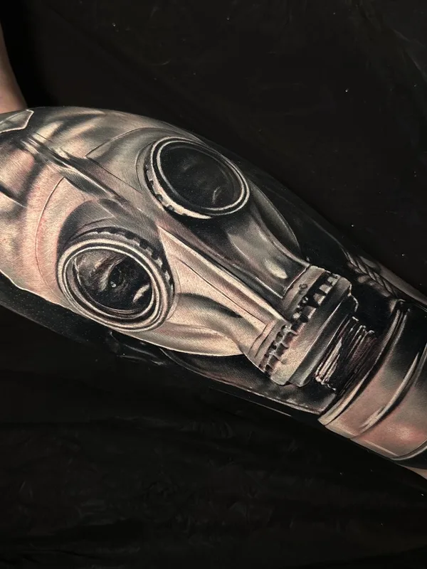 female blackandgrey realism татуировка на shin #99981 | Тату мастер Александр Лысов