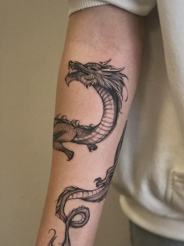 female black graphic Tatuagem em forearm #100846 | Tatuador Громова Мария