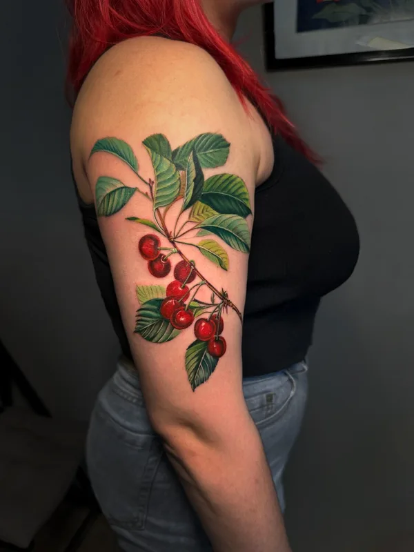 female color botaniс Tatuagem em shoulder #100851 | Tatuador Громова Мария