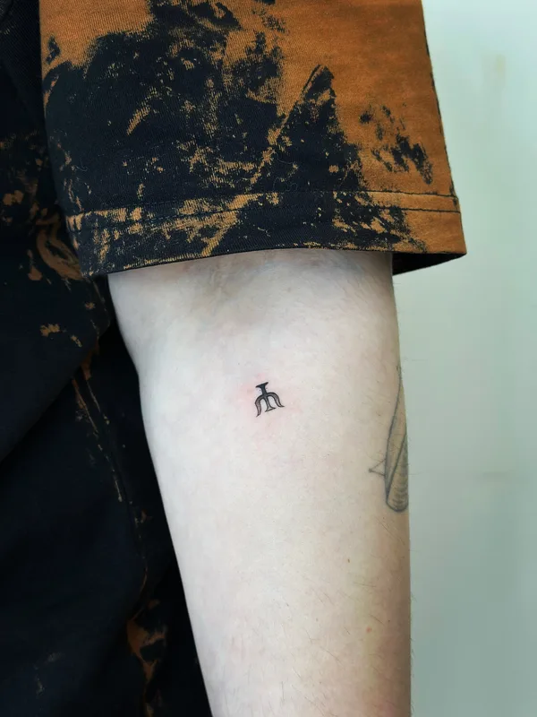 black linework татуировка на forearm #100939 | Тату мастер Ангелина Ковалерова