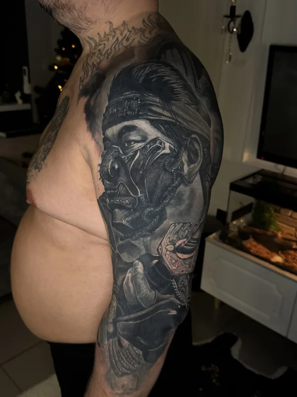 male black and grey black and grey Tatuagem em full sleeve #101110 | Tatuador Артем Волошин