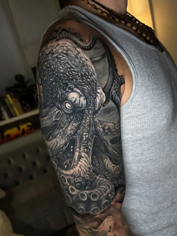 male black and grey realism Tatuagem em full sleeve #101115 | Tatuador Артем Волошин