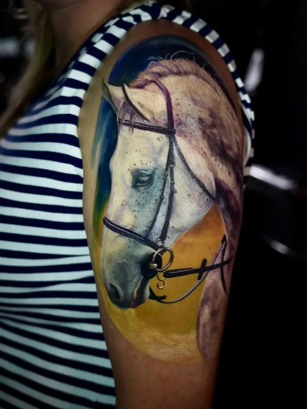 female color realism 타투 부위 shoulder #101118 | 타투이스트 Mariya Rodchin