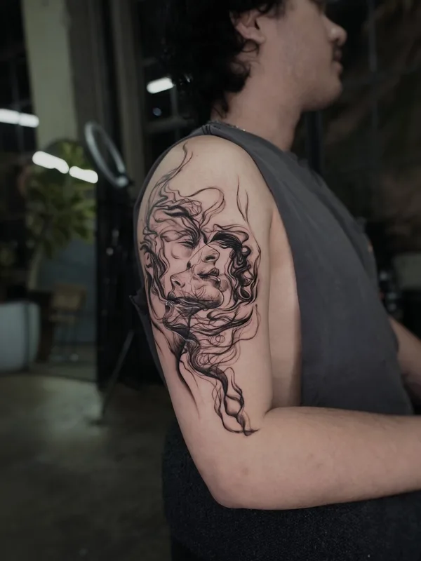 male blackandgrey surrealism татуировка на shoulder #101861 | Тату мастер Roc Saint