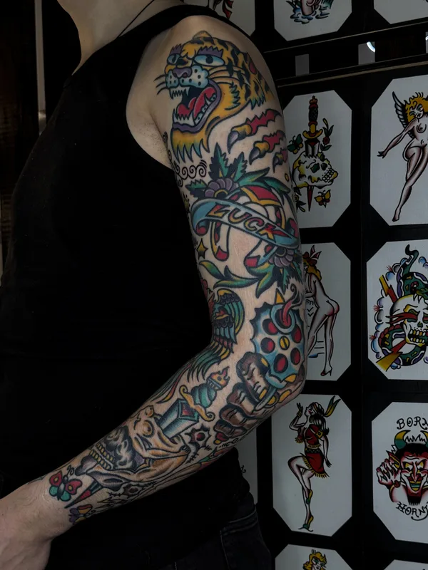 Traditional tattoo by Тарапата Юрий in Moscow