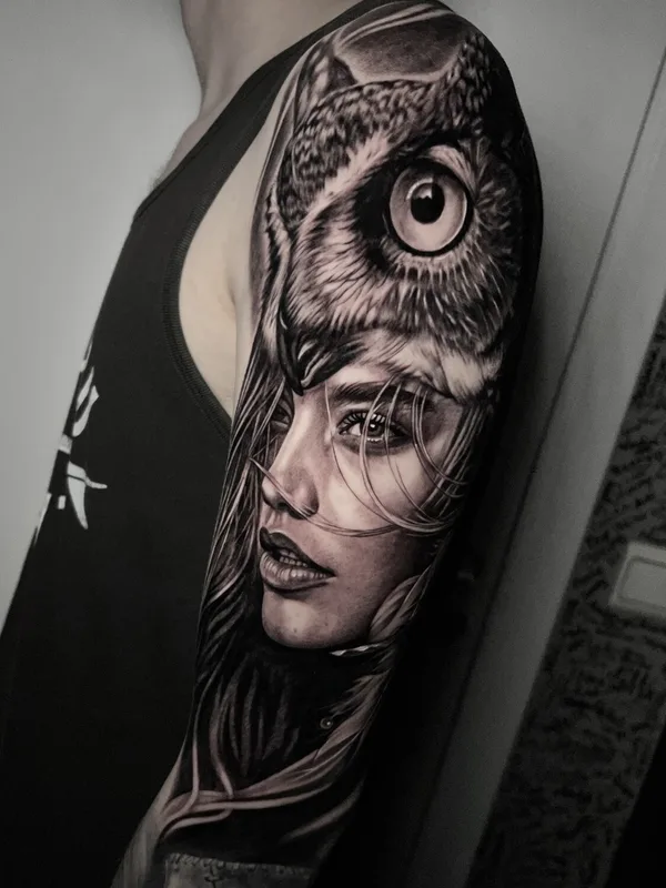 male blackandgrey portrait татуировка на shoulder #102646 | Тату мастер Anastasia Kiseleva