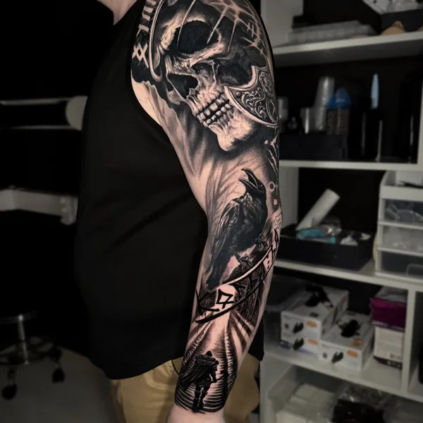 coverup tattoo by Владимир Мамонов in Moscow