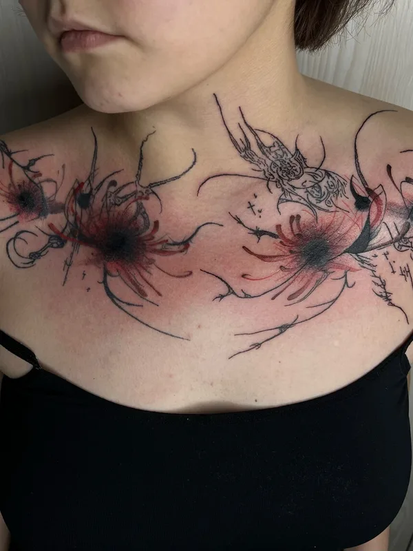 female color abstract 纹身 在 collarbone #104247 | 纹身师 Евгений Колодкин