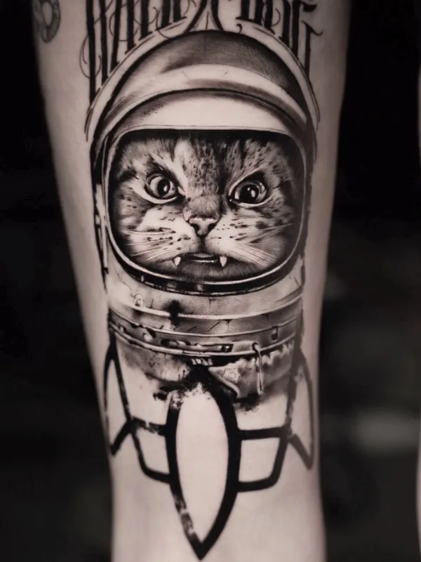 female blackandgrey realism татуировка на thigh #104308 | Тату мастер Молли Свобода 