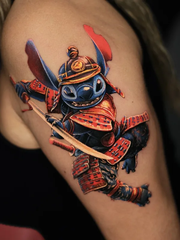 female color microrealism Tatuaggio su shoulder #104388 | Tatuatore Armash