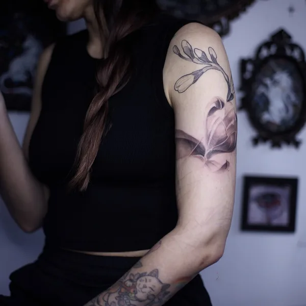 Feminine tattoo by Меньшикова Катерина in Moscow