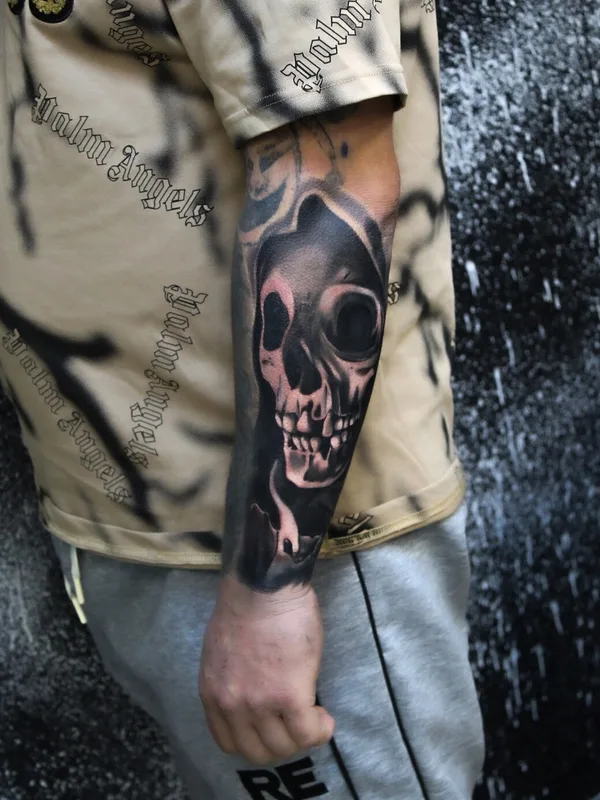 black and grey black and grey татуировка на forearm #94615 | Тату мастер Даниил Иванов
