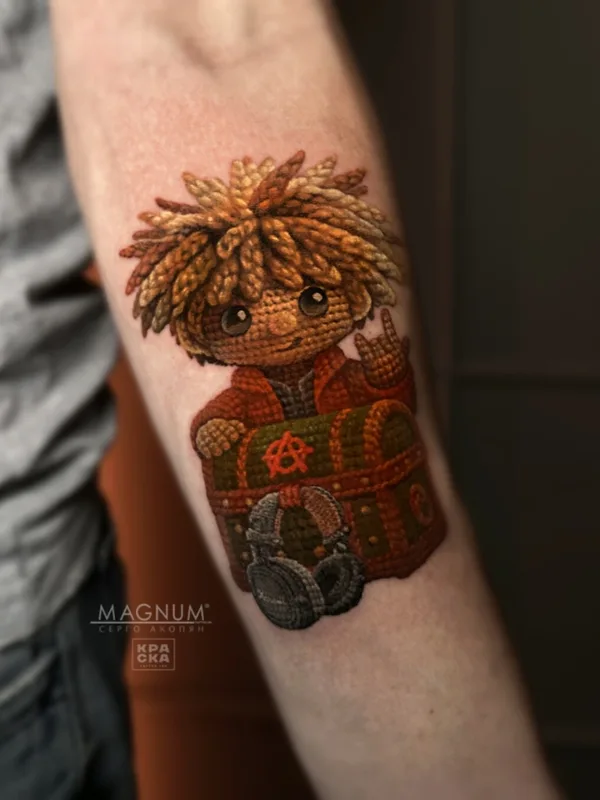 male color authorsstyle tattoo auf forearm #100016 | Tätowierer Серго Акопян