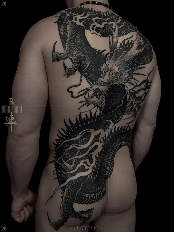 male black japanese tatuaje en back #102707 | Tatuador РОМАН МИГУРА
