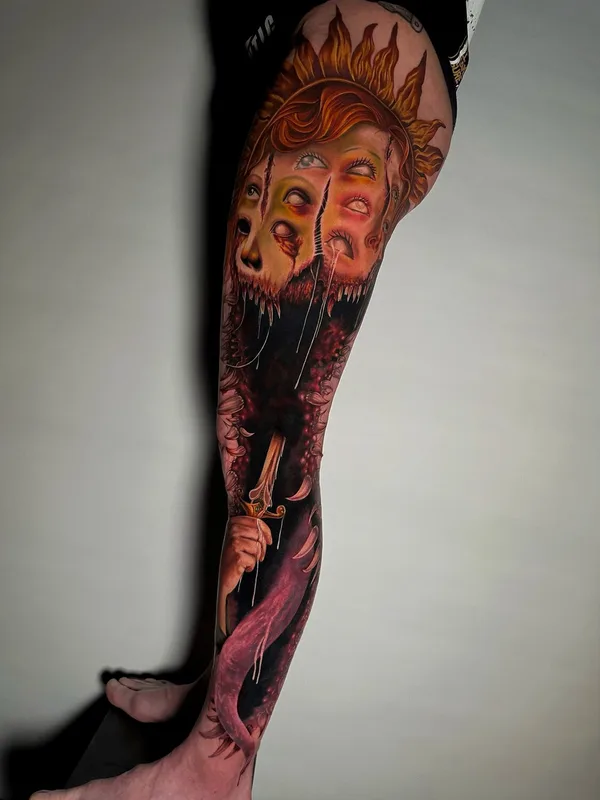 color surrealism 纹身 在 full leg #97419 | 纹身师 Оля Лиса