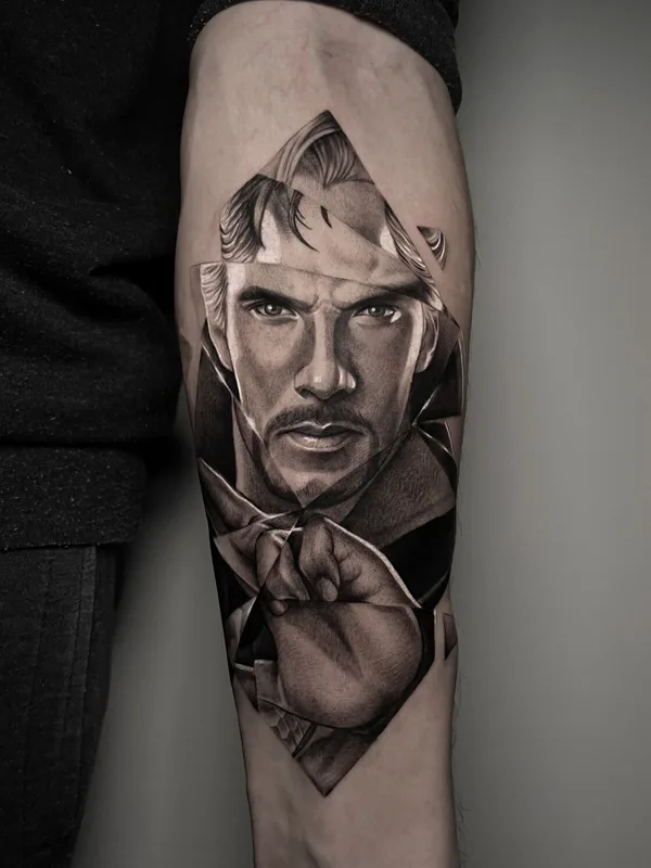 black and grey realism tattoo auf forearm #97710 | Tätowierer Евгений Гнётов