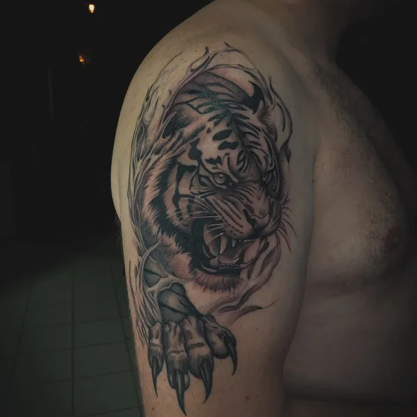 Black tattoo by Евгений Гнётов in Moscow