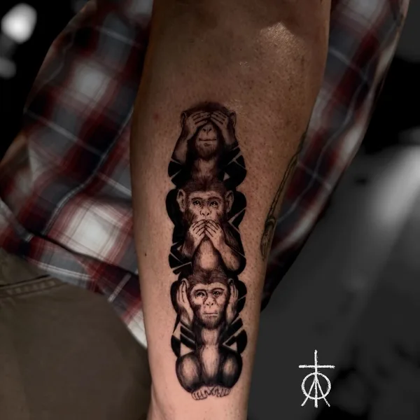 Micro Realism tattoo by Claudia Fedorovici  in Amsterdam