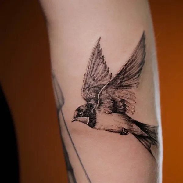 Graphic tattoo by Juliaavoo in Moscow