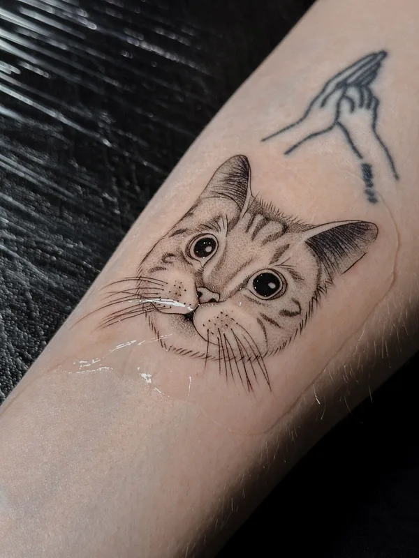 black and grey realism Tatuagem em forearm #96872 | Tatuador Лина Ермоленко