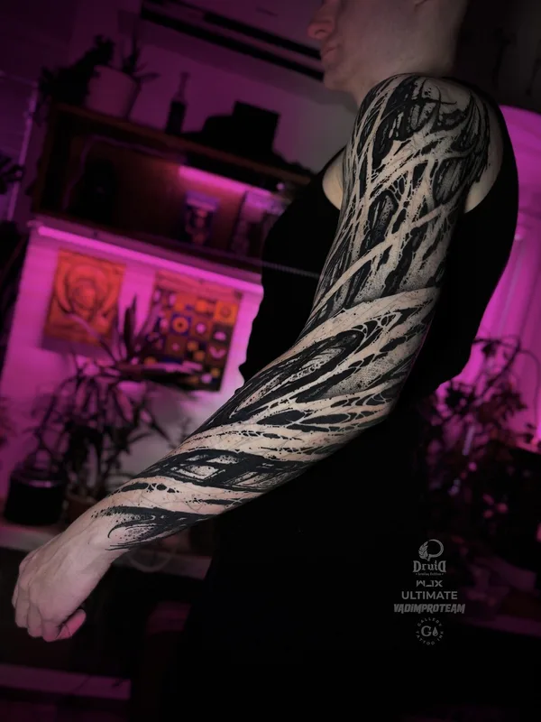 male blackandgrey darklettering Tatuagem em sleeve #97608 | Tatuador Сергей Тымкив