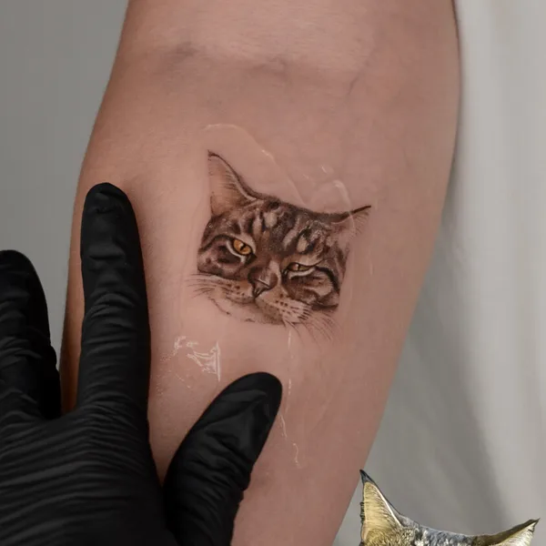 Micro Realism tattoo by Екатерина Биянова in Saint Petersburg