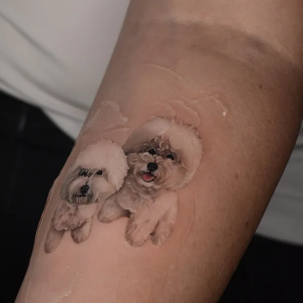 Micro Realism tattoo by Екатерина Биянова in Saint Petersburg