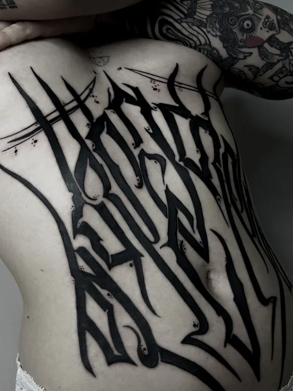 Абстрактная tattoo by VIkykomori in Тбилиси
