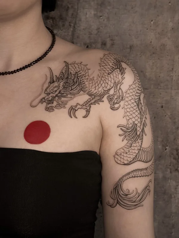 female black and grey japanese Tatuaggio su shoulder #93399 | Tatuatore Инна Мирова 