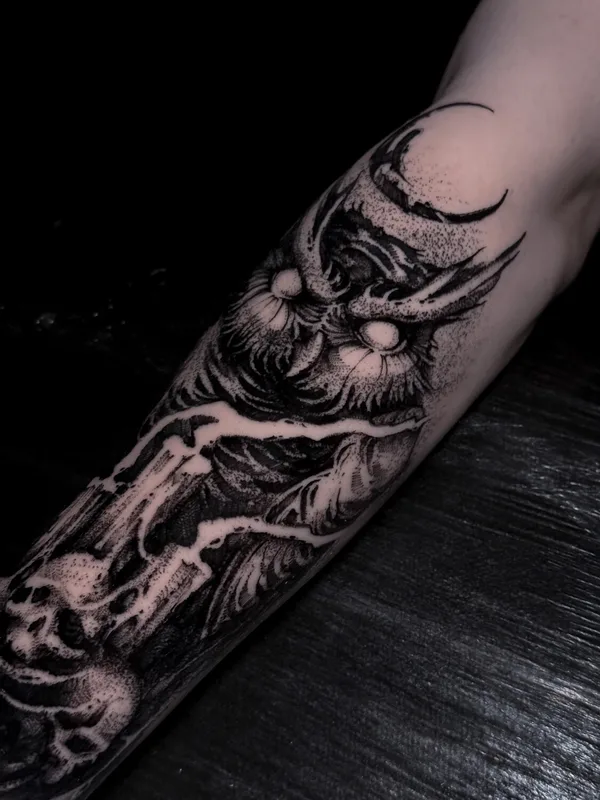 black and grey blackwork татуировка на forearm #95917 | Тату мастер ГЛЕБ ФИЛЬШИН