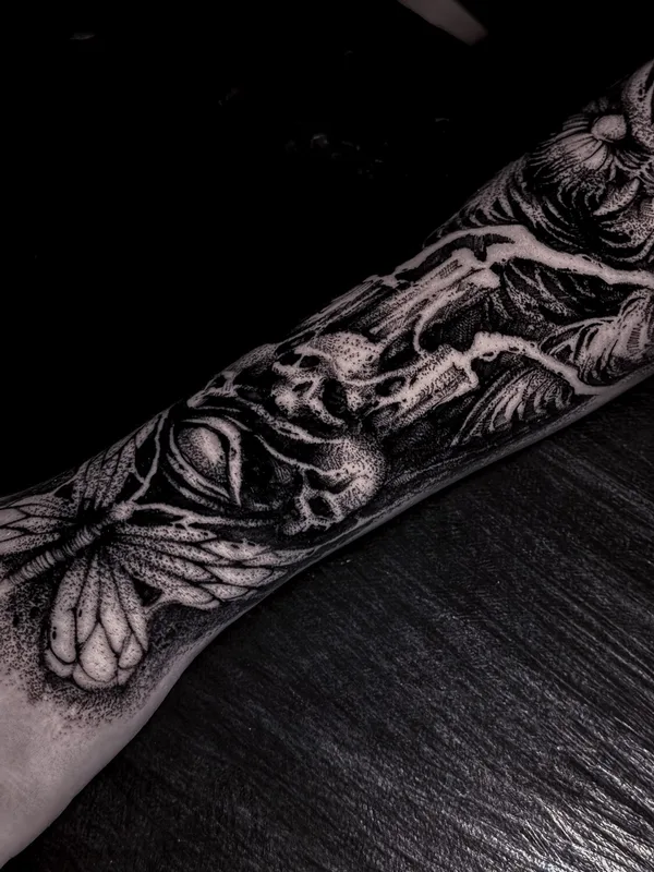 black and grey blackwork татуировка на forearm #95918 | Тату мастер ГЛЕБ ФИЛЬШИН
