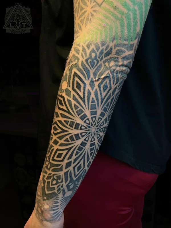 female black ornamental татуировка на forearm #102731 | Тату мастер Иоанн Лео ( LEO-VAN )
