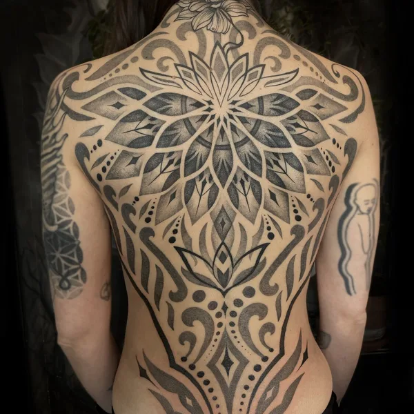 Ornamental tattoo by Иоанн Лео ( LEO-VAN ) in Moscow
