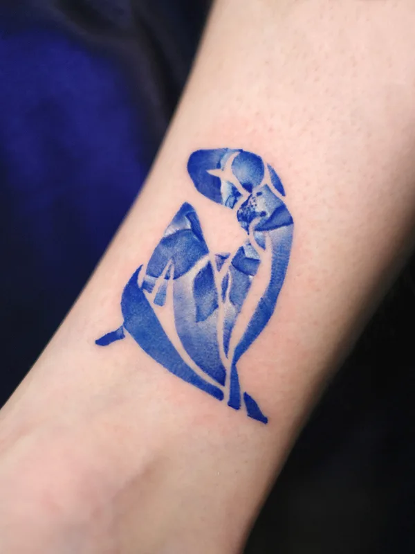 color abstract tattoo on forearm #92578 | Tattoo Artist Tatuaggi di Porcellana