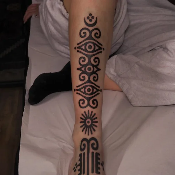 Ornamental tattoo by Lilentatt in Barcelona