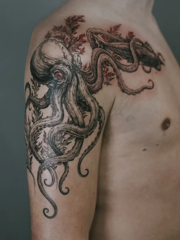 male black and grey illustrative татуировка на shoulder #102071 | Тату мастер Ivan Tahine 