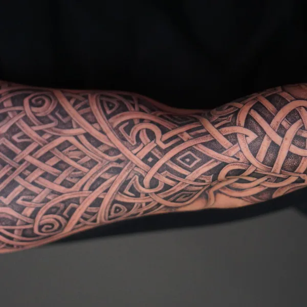 Geometric tattoo by Ivan Tahine  in Tbilisi