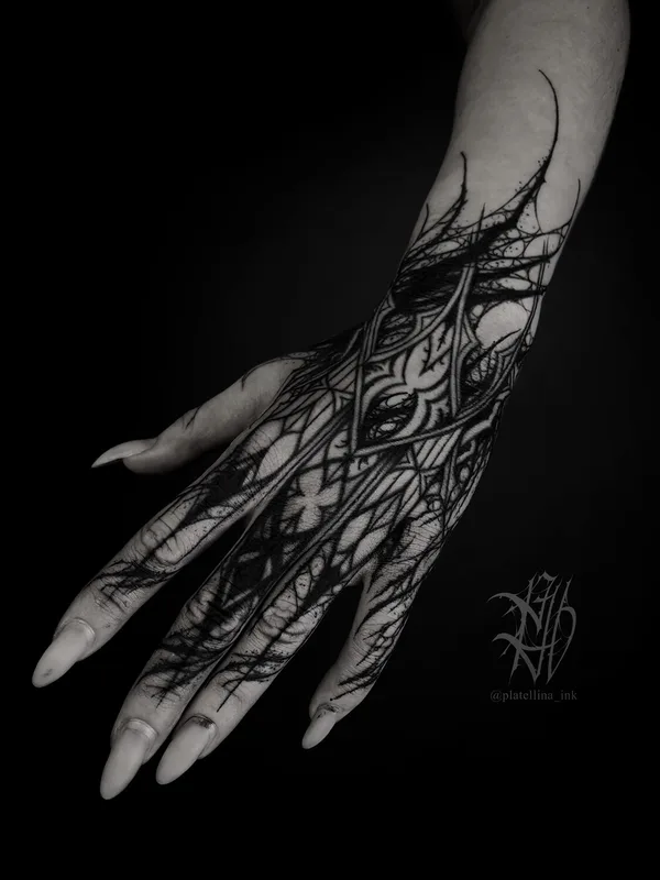 female black authorsstyle Tatuagem em wrist #94851 | Tatuador Ellina Plat