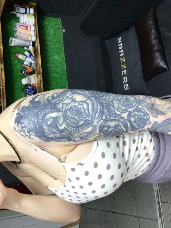 female black and grey black and grey татуировка на full sleeve #101449 | Тату мастер Николай Яковлев