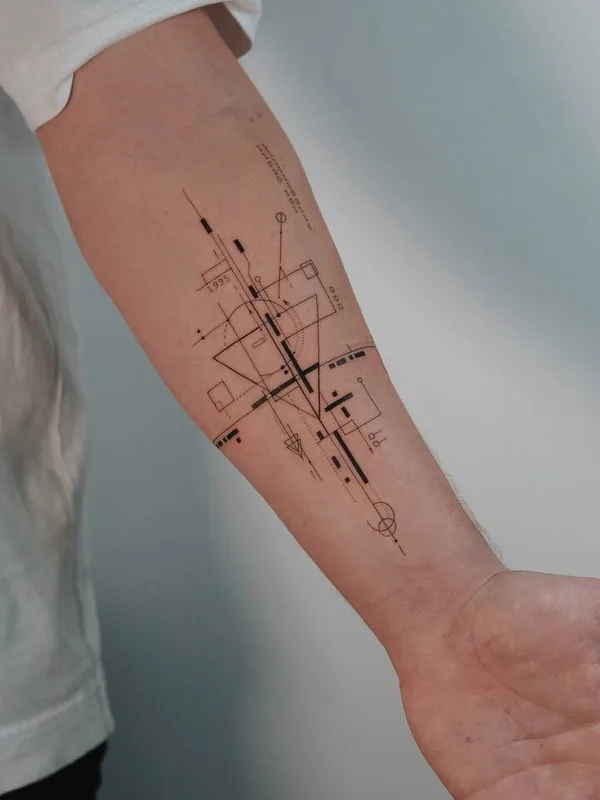 black geometric tatuaje en forearm #99291 | Tatuador Ирина Шмаринова