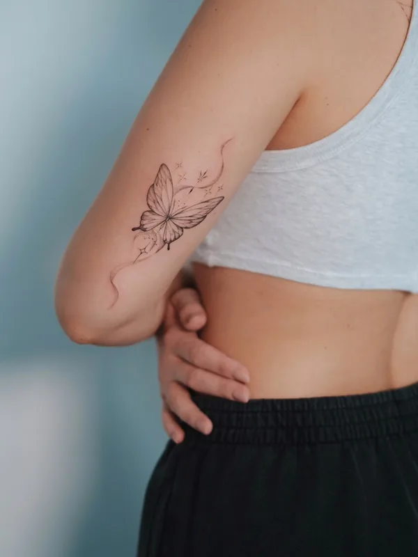 female black and grey fineline tatuaje en forearm #99293 | Tatuador Ирина Шмаринова