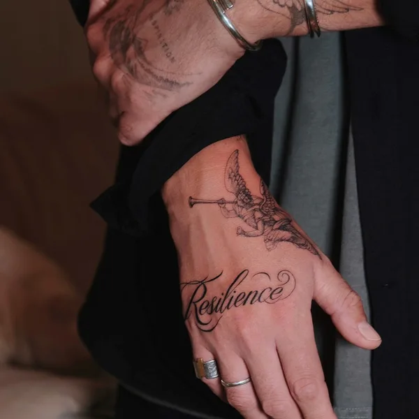 Лайнворк tattoo by Ирина Шмаринова in Москва