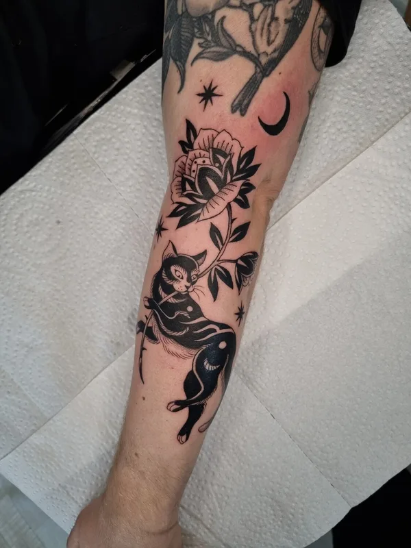 black blackwork Tatuaggio su forearm #92050 | Tatuatore Aivis Kleinhofs Prusis 