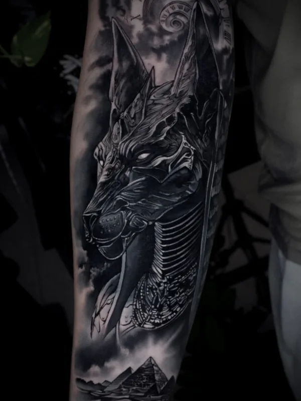 black and grey black and grey Tatuagem em forearm #100334 | Tatuador Анна Каренина