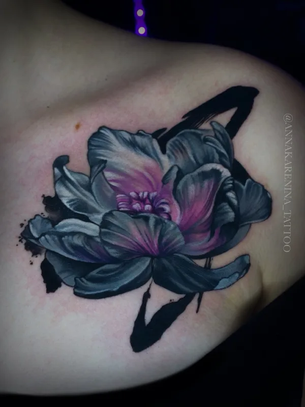 color realism Tatuagem em shoulder #100337 | Tatuador Анна Каренина