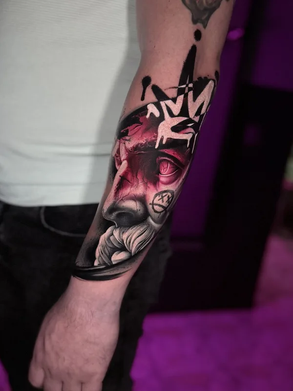 color realism tattoo auf forearm #93707 | Tätowierer Maxim Tyatin